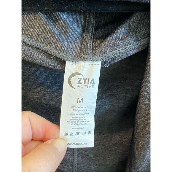 ZYIA Active Haze Yoga Shawl Pullover Wrap Hooded Shirt Twist Top Dark Gray SZ Me - Picture 3 of 7